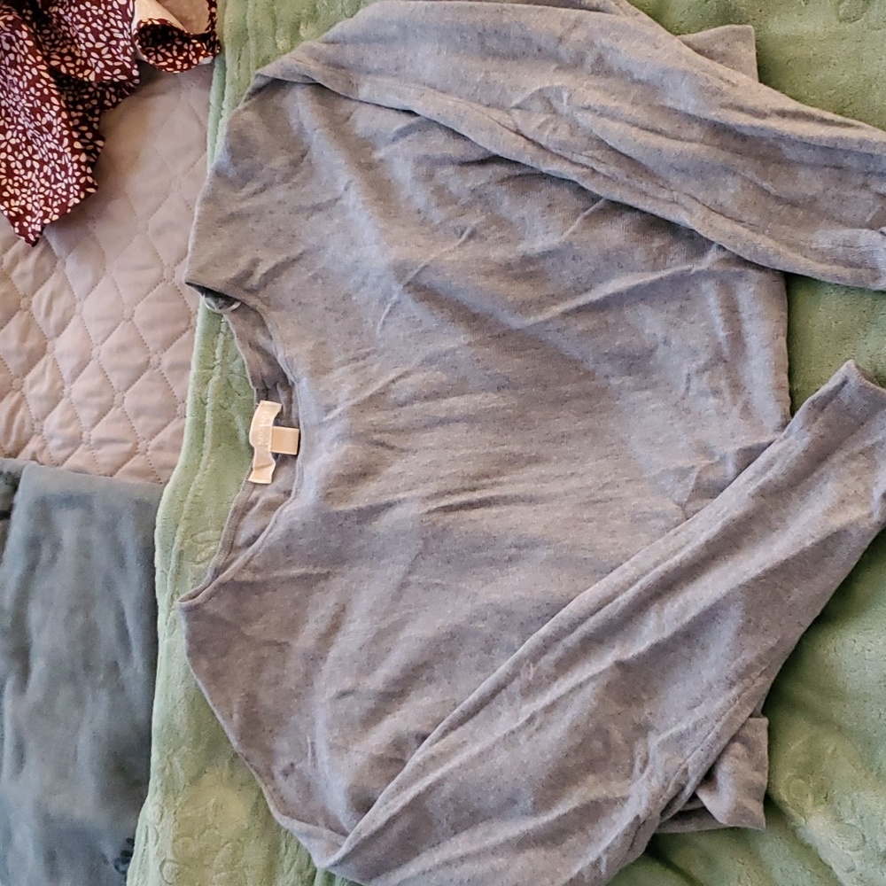 Women's lightweight sweater